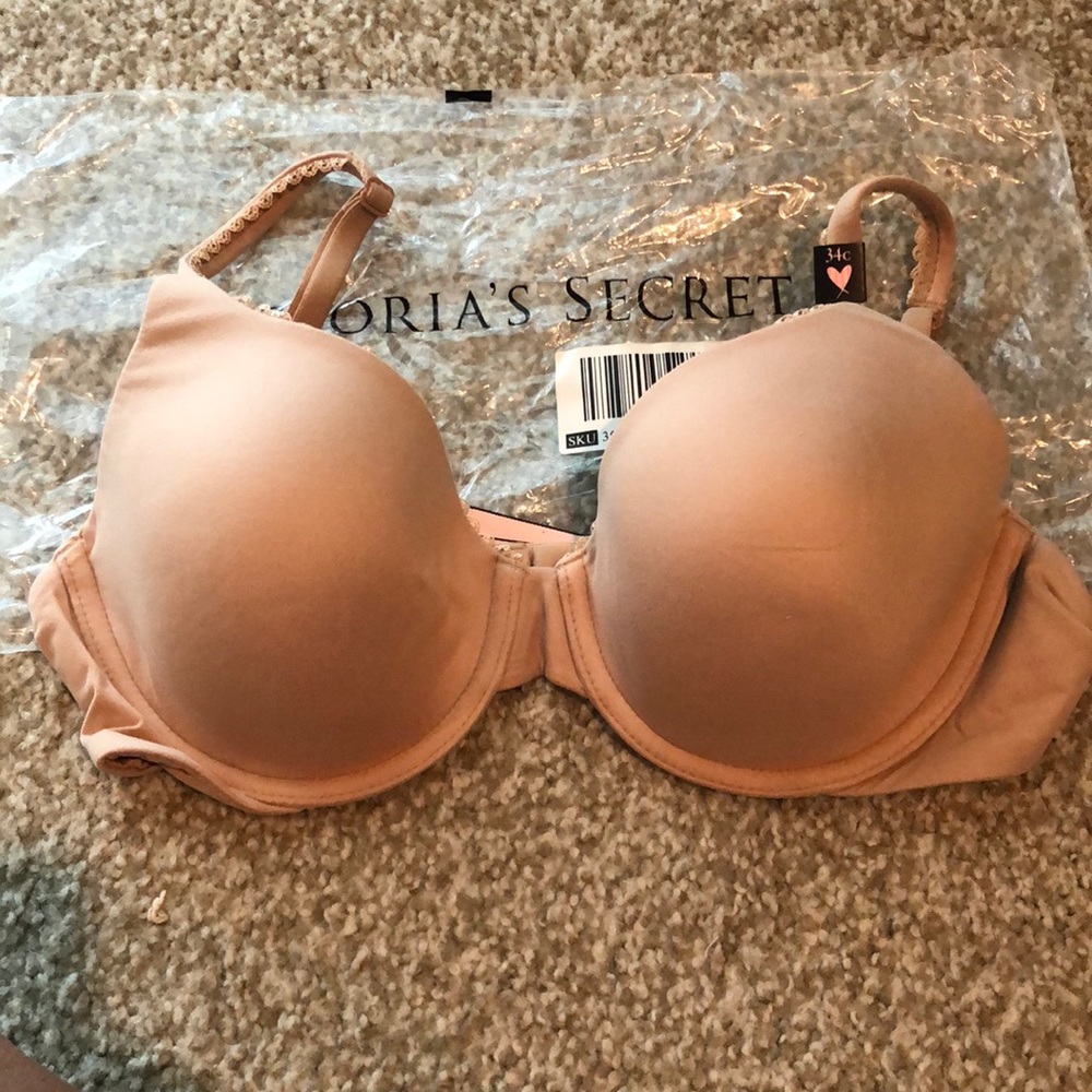 NIB Victoria Secrets bra 34C